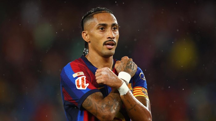 Soccer Football - LaLiga - FC Barcelona v Racing Santander - Spotify Camp Nou, Barcelona, Spain - September 16, 2026 FC Barcelonas Raphinha celebrates scoring their fourth goal REUTERS/Albert Gea