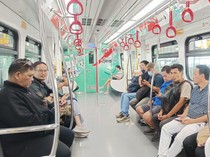LRT Beroperasi, Warga Jaksel Senang Bisa Lebih Mudah ke Jakut