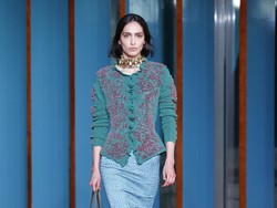 Foto: Tory Burch Spring/Summer 2027, Estetika Feminin yang American Pragmatism
