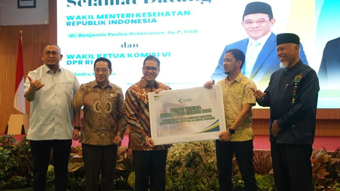 Andre Rosiade Beri Solusi Air Bersih RS M Djamil dengan Sumur Bor 124 Meter