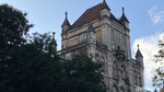 Melihat Budaya Kuno di Mumbai: Pahatan Batu-Monumen Raja George V Inggris