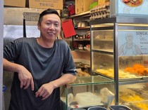 Eks Sopir Taksi Online Jualan Nasi Kari Hainan, Kini Laris Manis!