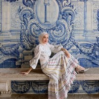 Liburan ke Portugal, Gaya Stylish Erin Eks Istri Andre Taulany Curi Atensi