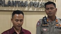 Akhir Cerita Pria Lecehkan Wanita di Bus Modus Pura-pura Tutup Mata