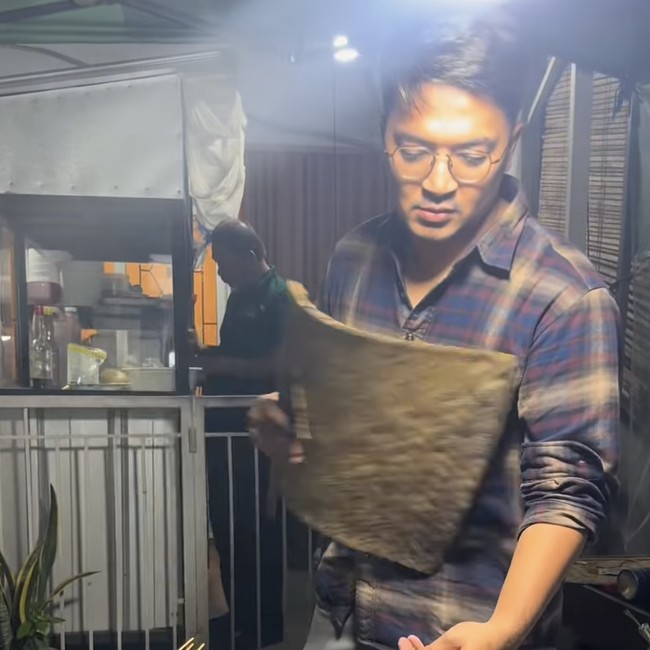 Jualan Sate Maranggi, Ihsan Tarore Bersyukur Bangun Bisnis Sendiri
