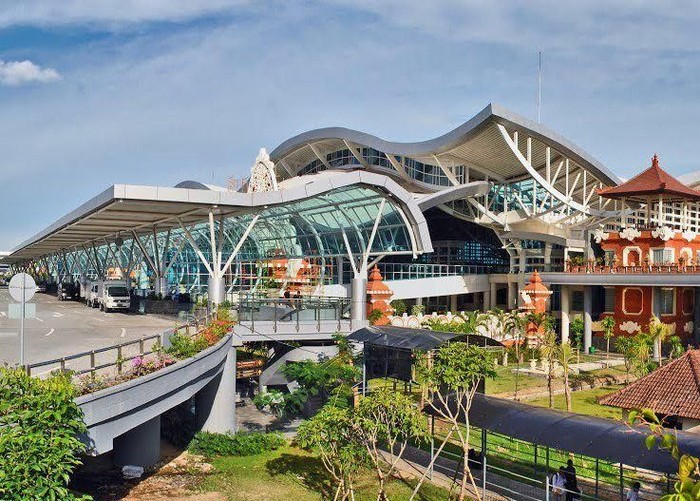 Ilustrasi bandara InJourney
