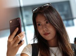 Warga Beijing Berburu iPhone 18 Pro dan Pro Max!