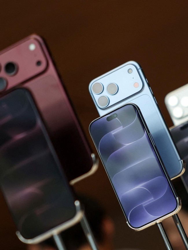 Warga Beijing Berburu iPhone 18 Pro dan Pro Max!