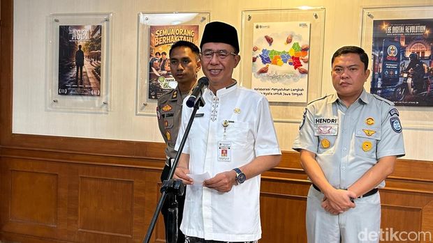 Kepala Bapenda Jateng, Masrofi Kepala Bapenda Jateng, Masrofi, di Kantor Bapenda Jateng, Kecamatan Semarang Tengah, Kota Semarang, Jumat (18/9/2026).