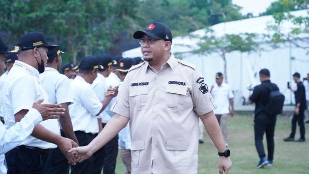 Ketua DPD Gerindra Sumbar, Andre Rosiade, memimpin pelatihan kader di Sawahlunto. (dok.istimewa)