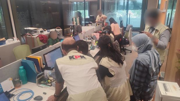 KPK menggeledah kantor Summarecon Agung Tbk terkait kasus suap HGB. (dok.istimewa) KPK menggeledah kantor Summarecon Agung Tbk terkait kasus suap HGB. (dok.istimewa)