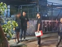 Video Momen Penangkapan Penendang Wanita di Senayan