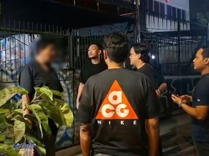 Sempat Ngeyel, Begini Momen Penangkapan Pria Penendang Wanita di Senayan City