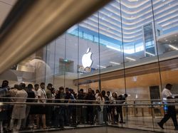 Penampakan iPhone 18 Pro dan Pro Max Mulai Dijual di Malaysia