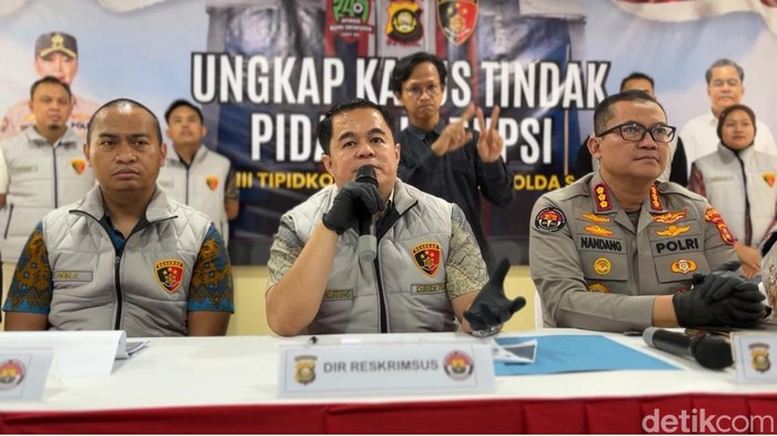 Polisi merilis OTT sejumlah kepsek di Palembang