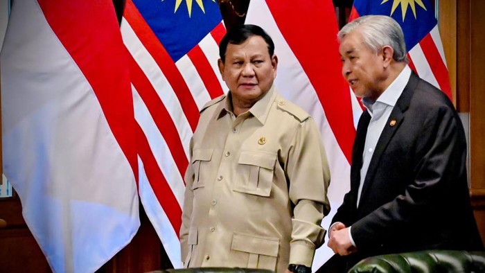 Presiden Prabowo Subianto menerima kunjungan Wakil Perdana Menteri Malaysia Ahmad Zahid Hamidi