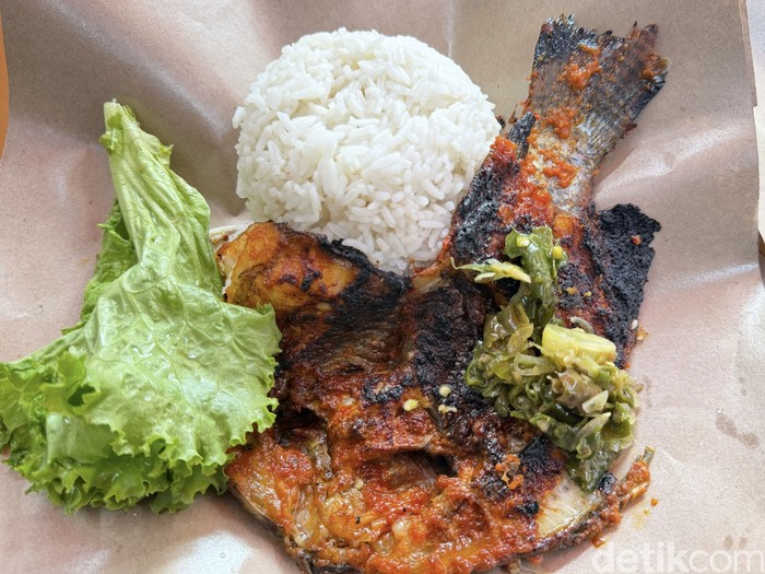 Ikan Bakar Sinar Surya di Benhil