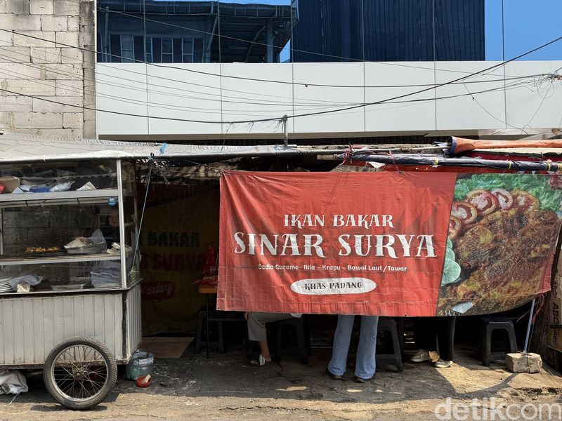 Ikan Bakar Sinar Surya di Benhil