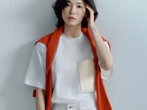 Pesona Song Hye Kyo Jadi Global Ambassador Bottega Veneta, Susul RM BTS