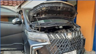 Tampang Alphard Dilelang Mulai Rp 50 Juta: Mesin Mati-Tak Ada Kursi Belakang