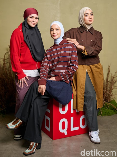 Uniqlo meluncurkan koleksi hijab pertama berteknologi menggandeng selebriti berhijab, Ayudia Bing Slamet, Tantri Namirah, dan Sivia Azizah. Uniqlo meluncurkan koleksi hijab pertama berteknologi menggandeng selebriti berhijab, Ayudia Bing Slamet, Tantri Namirah, dan Sivia Azizah.