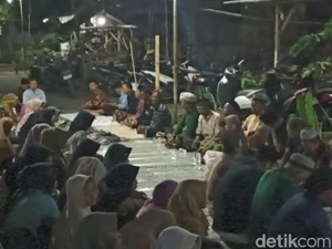 Masyarakat Desa Majan Tulungagung Doa Bersama untuk 2 Korban KM Virgo