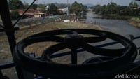  Hujan yang tak kunjung turun juga mendorong Pemerintah Kabupaten Bogor menggelar salat istisqa atau salat memohon turunnya hujan pada Jumat (18/9/2026). 