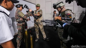 Cosplay Verse menghadirkan festival budaya pop Jepang yang mempertemukan ribuan kreator, cosplayer, dan komunitas pencinta anime dalam satu perhelatan. 