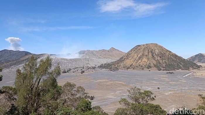 Gunung Bromo kembali dibuka