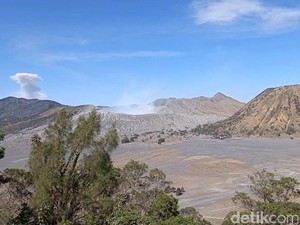 Wisatawan Bromo Tembus 6 Ribu dalam Sepekan Pasca-Kebakaran Hutan