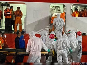 3 Jenazah Korban Kapal Virgo Dibawa ke RS Bhayangkara Banjarmasin