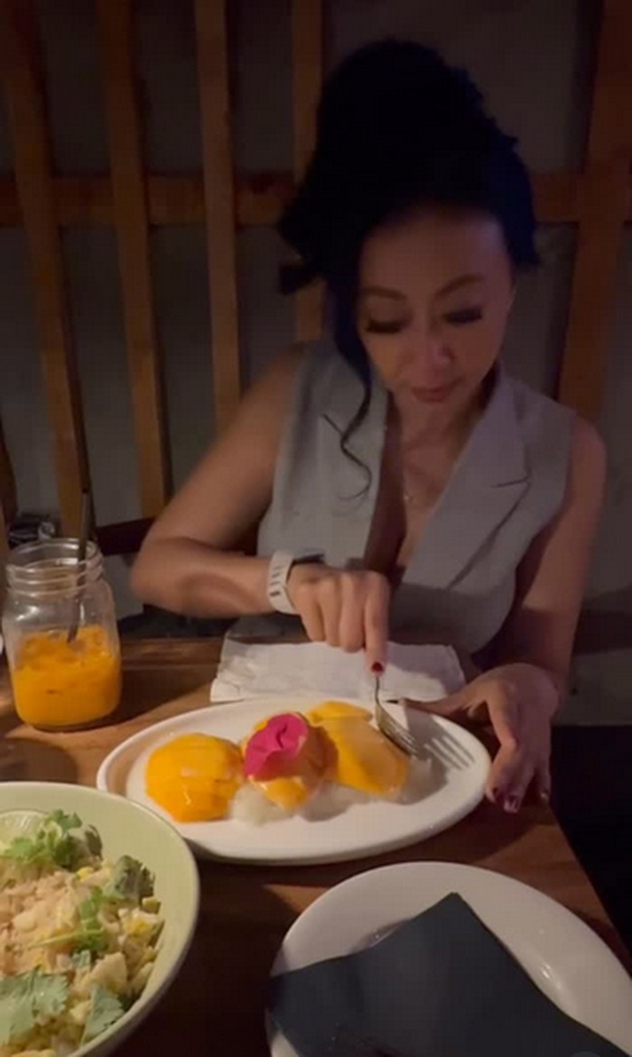 Liburan ke Bali hingga New York, Asri Welas Bagikan Momen Kulineran Seru