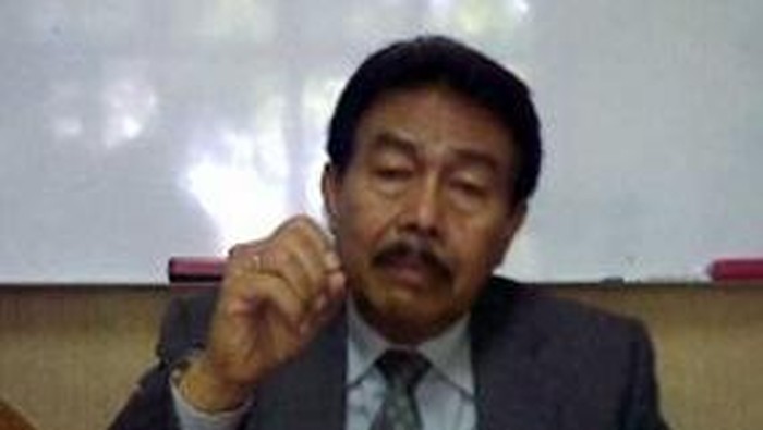 Mantan Gubernur Jabar Danny Setiawan