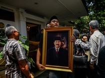 Mantan Gubernur Jabar Danny Setiawan Wafat di Usia 81 Tahun