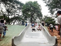 Menikmati Akhir Pekan di Teduhnya Tebet Eco Park