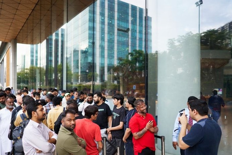 Penjualan iPhone 18 Pro Max di Apple Store