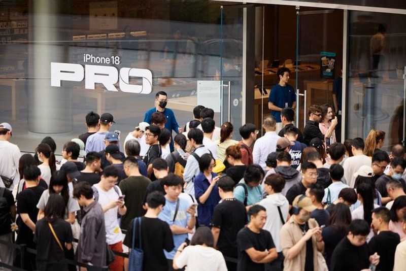 Penjualan iPhone 18 Pro Max di Apple Store