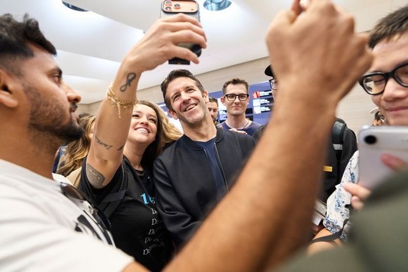 Penjualan iPhone 18 Pro Max di Apple Store
