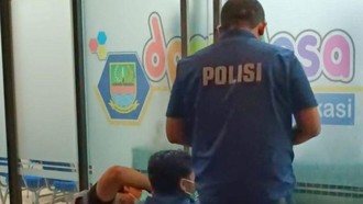 Ruangan Bupati Bekasi Digembok Massa, Diduga Protes soal Pilkades