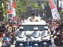 Video: Naik Maung, Prabowo Tiba di Syukuran 100 Tahun Ponpes Gontor