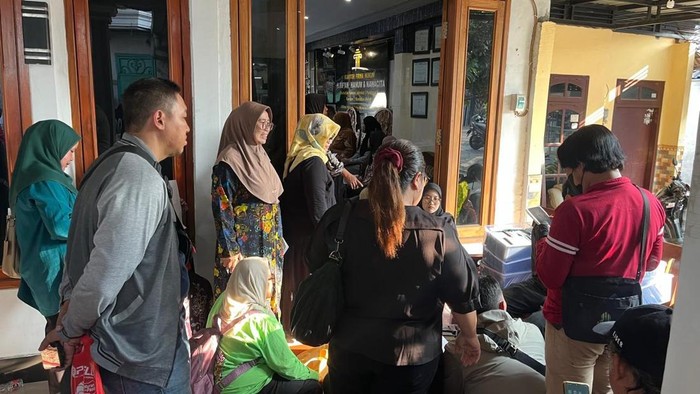 Calon jemaah umrah PT Annisa Ahmada refund