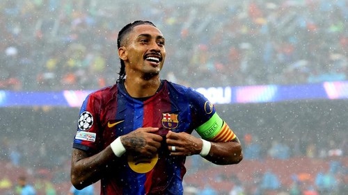 Soccer Football - UEFA Champions League - FC Barcelona v Feyenoord - Spotify Camp Nou, Barcelona, Spain - September 9, 2026 FC Barcelonas Raphinha celebrates scoring their first goal REUTERS/Albert Gea