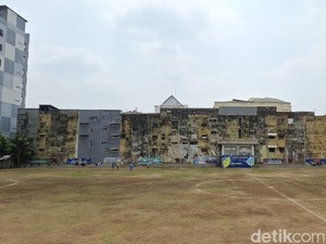 Rano Karno Kaji Pasang Lampu di Stadion Vibes Brasil Taman Sari Jakbar
