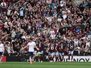 Aston Villa Ungguli Tottenham 1-0 di Babak Pertama