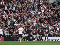Aston Villa Bungkam Tottenham Hotspur 3-2