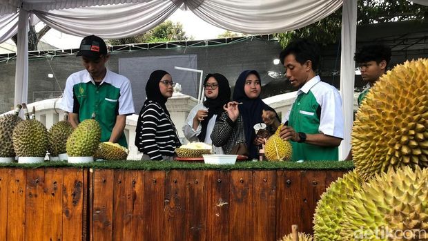 Trans Durian Roadshow Trans Durian Roadshow di area parkir timur Plaza Ambarrukmo, Sleman, Sabtu (19/9/2026).