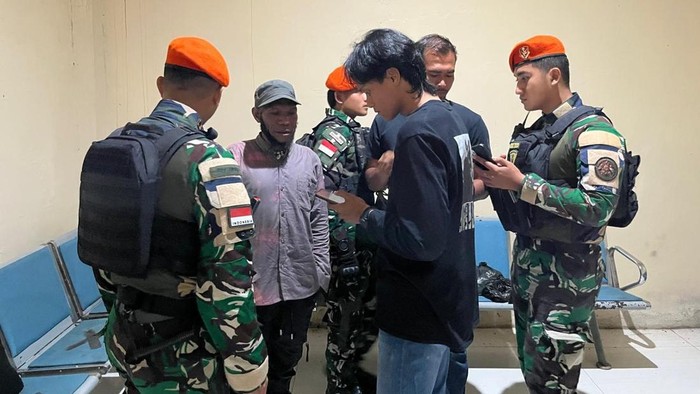 Wadanyon Organisasi Papua Merdeka (OPM) Kodap 35 Bintang Timur, Abdon Kisamdu ditangkap di Bandara Nop Goliat Dekai, Kabupaten Yahukimo.
