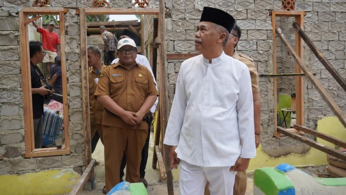 Wakil Bupati Bandung Barat, Asep Ismail, tinjau progres perbaikan Rutilahu