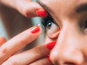 Video: Hati-hati, Ini Risiko Pakai Soft Lens di Tengah Paparan Debu