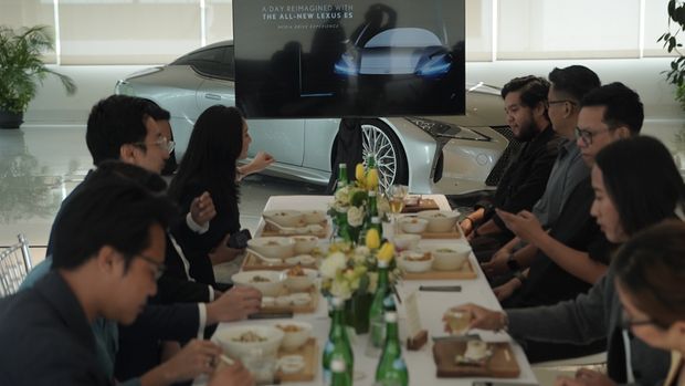A Day Reimagined with The All New Lexus ES